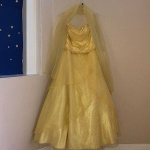 Yellow prom dress